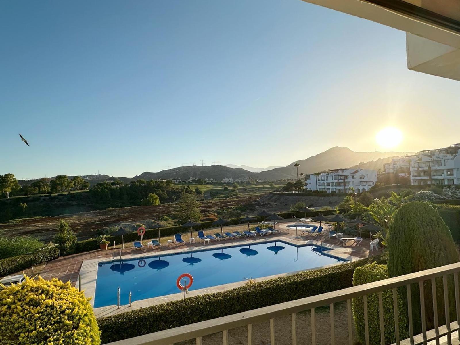 Los Arqueros Golf Apartments Бенахавис Экстерьер фото